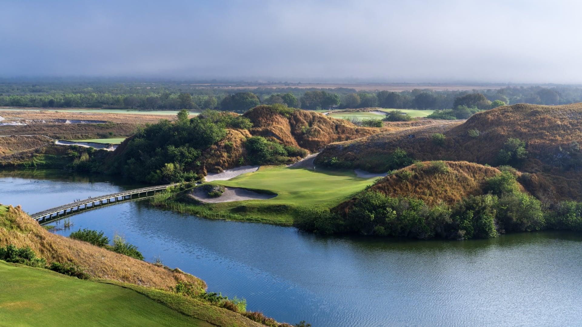 The famous par-3 7th at Streamsong Blue over water