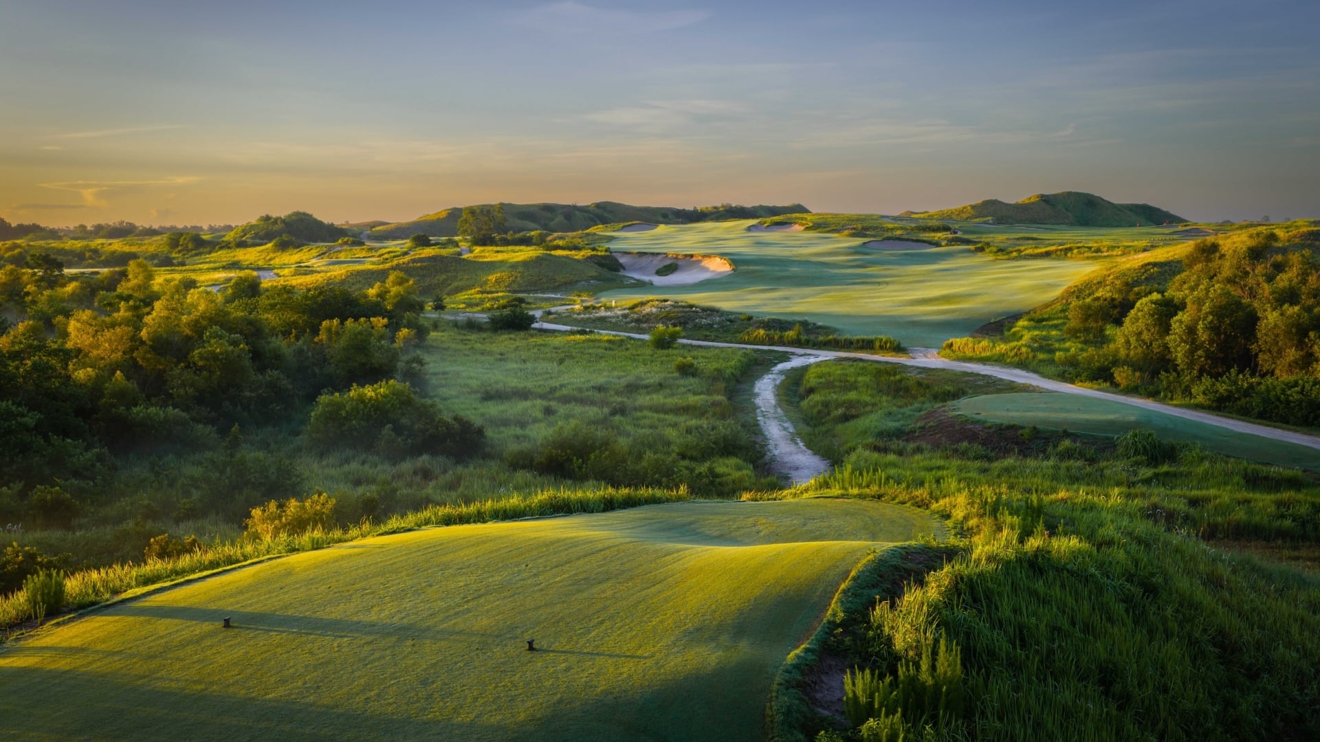 Aerial view of the 15th hole at Streamsong Red